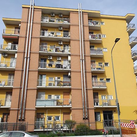 Homesamantha Milan Bagian luar foto