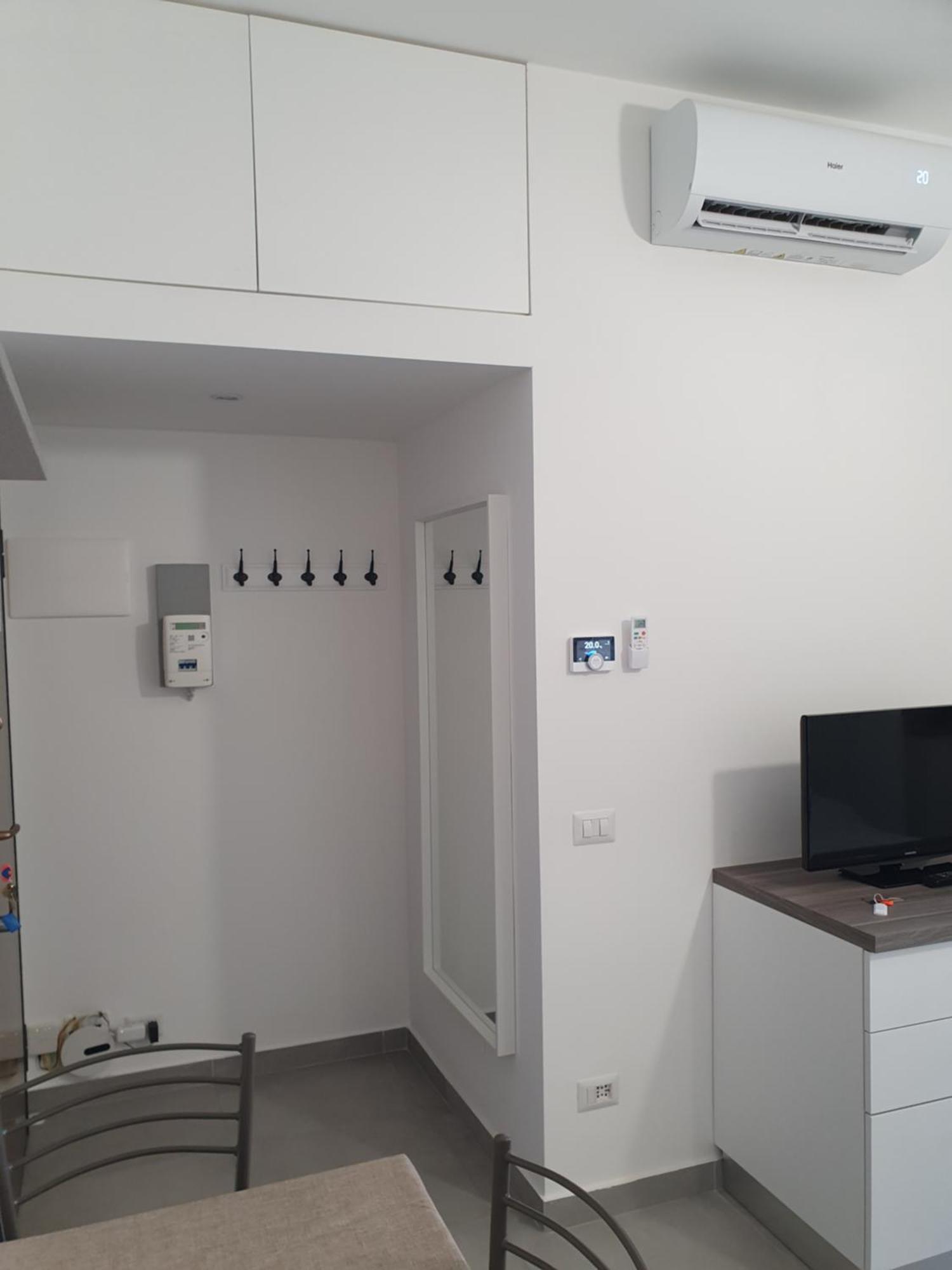 Homesamantha Milan Bagian luar foto